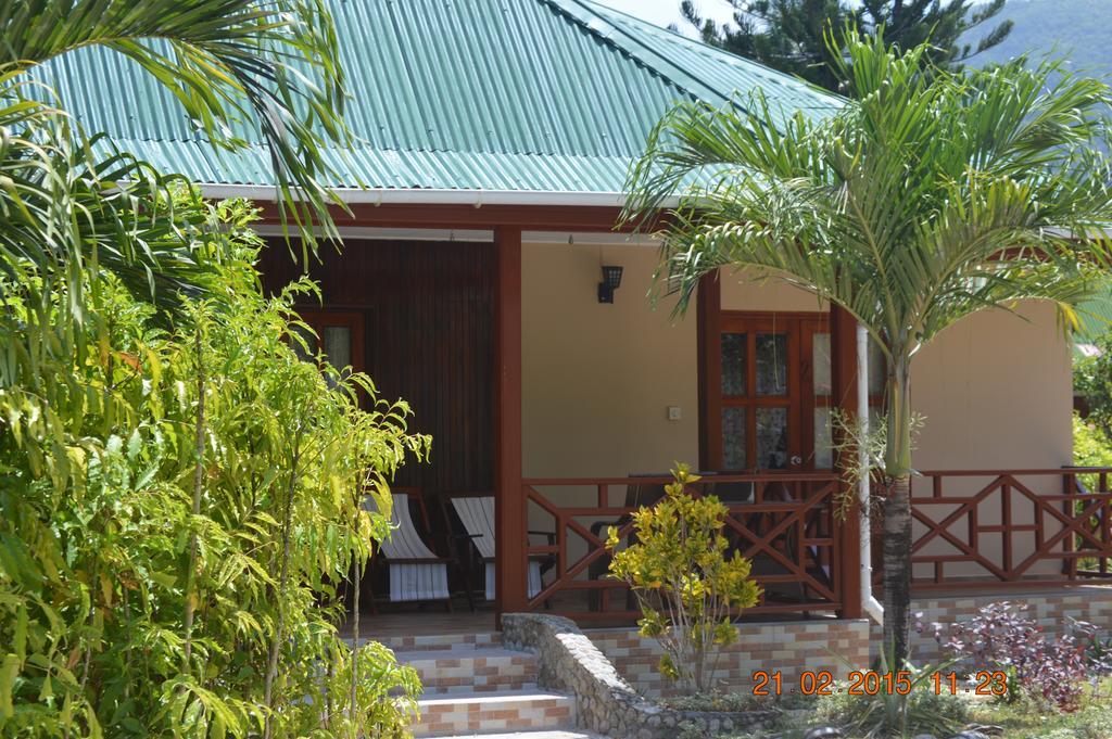 Paradise Flycatcher'S Lodge La Digue Room photo